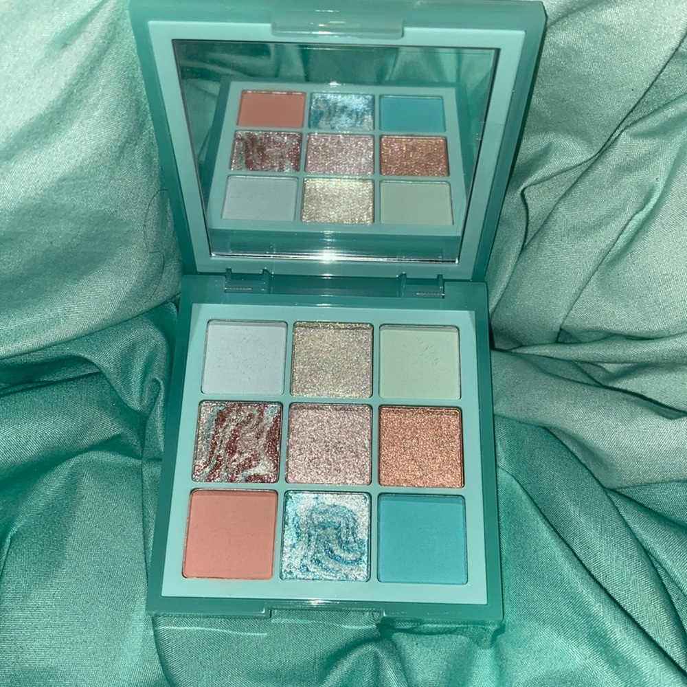 Huda Beauty 9 pan palette